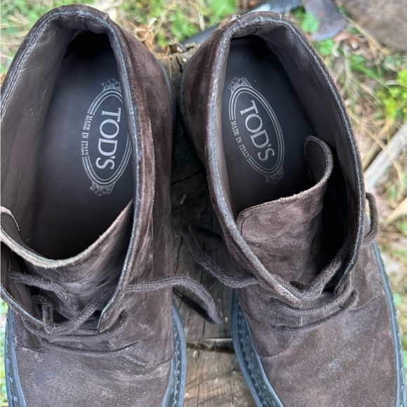 Men’s Brown Suede Tod’s Boots Size US size 10 and UK 9 - Picture 3 of 7